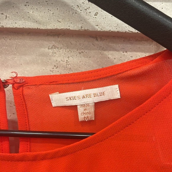 Red high low blouse. Worn once. Size medium - Picture 4 of 7